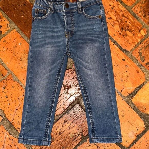 7 for All Mankind Jeans - Picture 3 of 7